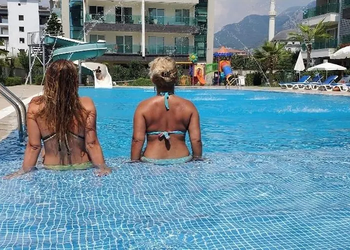 Moda Marine Luxury Homes אלאניה